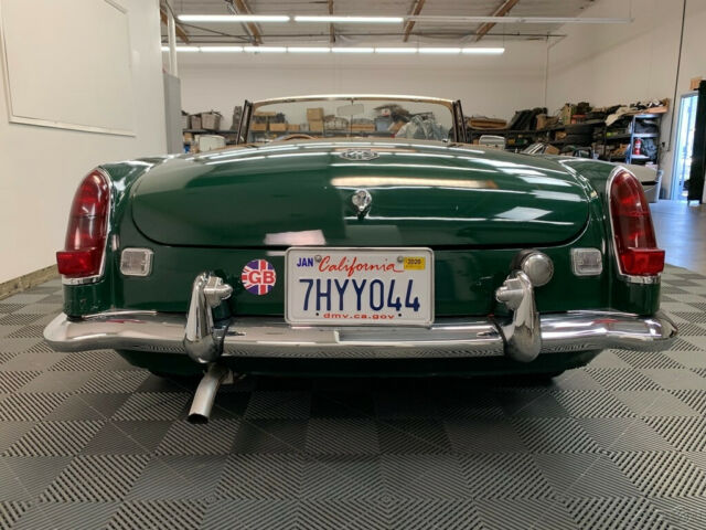 1967 MG MGB 1967 MG B ROADSTER. 4-SPEED. WIRE WHEELS. - photo 11