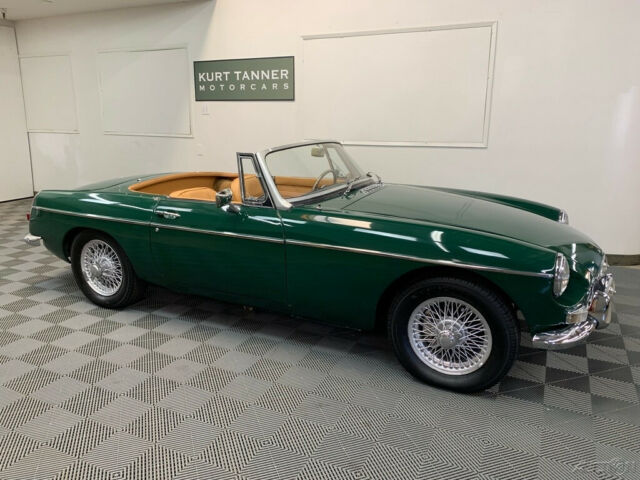 1967 MG MGB 1967 MG B ROADSTER. 4-SPEED. WIRE WHEELS. - photo 3