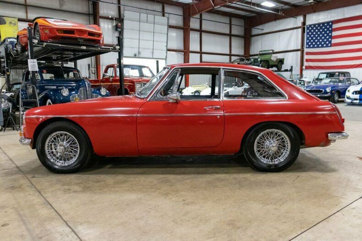 1967 MG MGB - photo 2