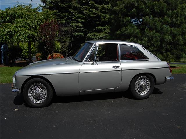 1967 MG GT -- - photo 3