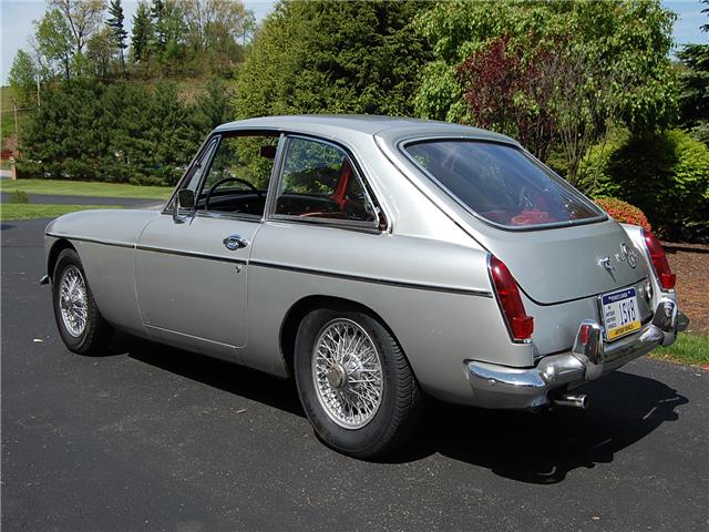 1967 MG GT -- - photo 4
