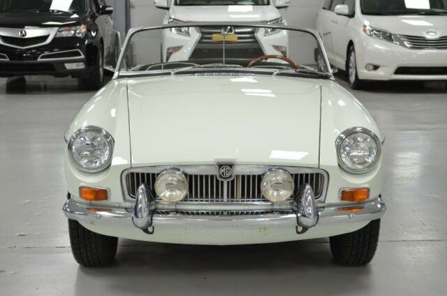 1967 MG MGB - photo 8
