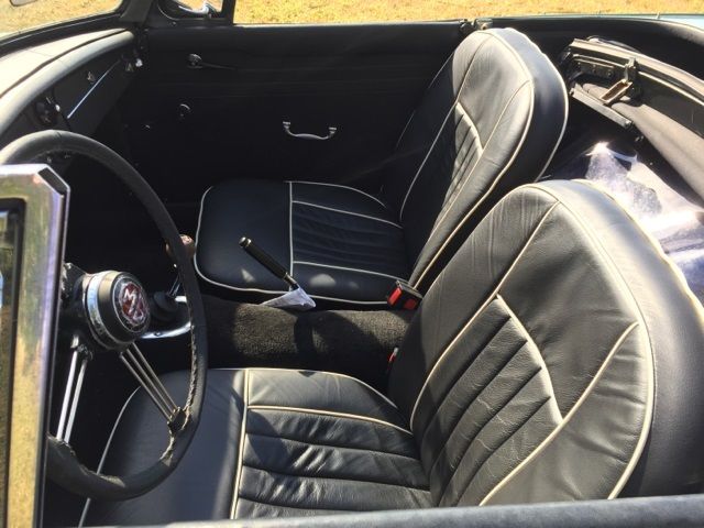 1967 MG MGB roadster - photo 7