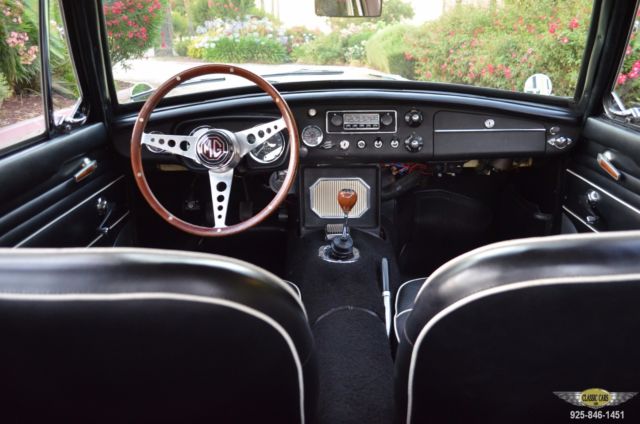 1967 MG MGB Convertible - photo 11