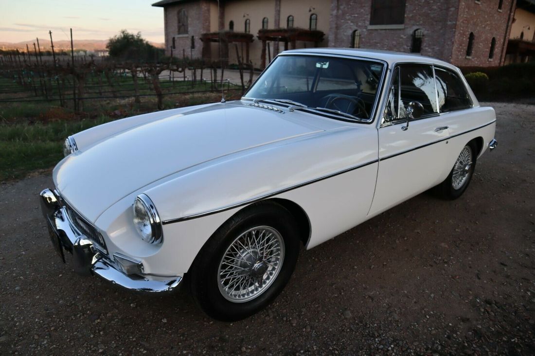 1967 MG MGB RESTORED LIFETIME CALIFORNA MGB-GT - photo 2