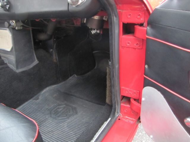 1967 MG MGB leather - photo 10