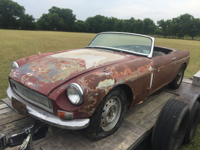 1967 MG MGB - photo 2