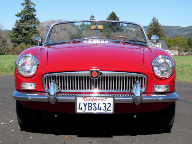 1967 MG MGB B - photo 2