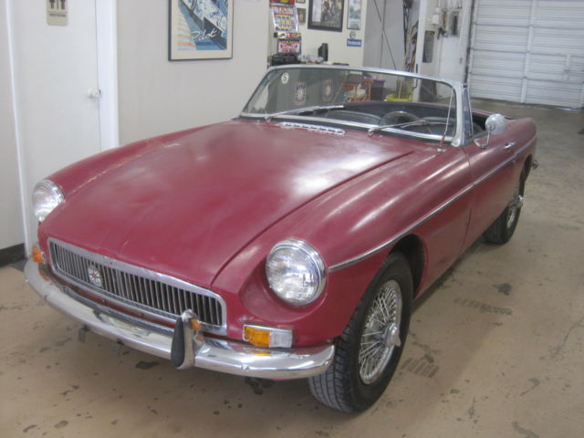 1967 MGB Roadster (Chrome Bumpers) 1967 MG MGB