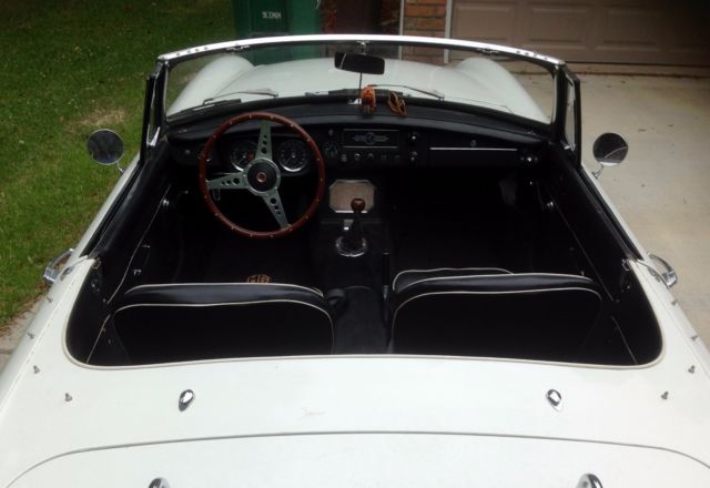 1967 MG MGB - photo 7