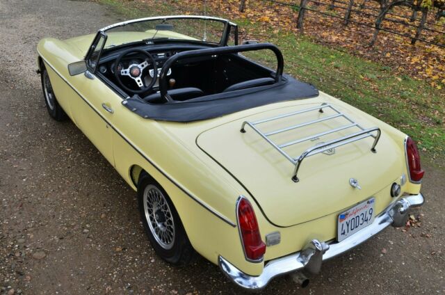 1967 MG MGB BEAUTIFUL EXAMPLE - NO RESERVE! - photo 4