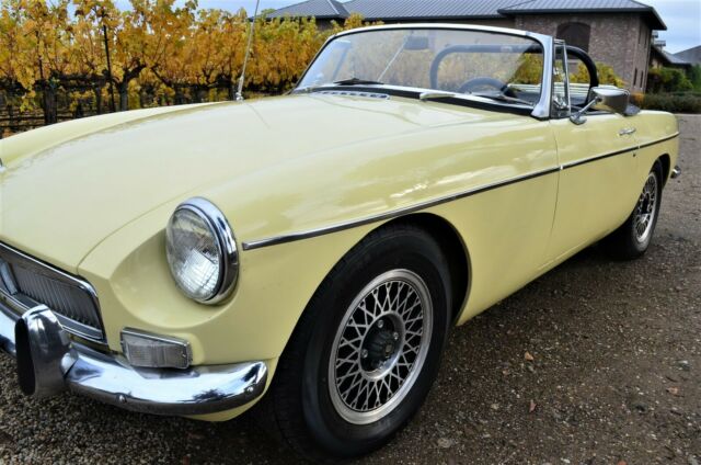 1967 MG MGB BEAUTIFUL EXAMPLE - NO RESERVE! - photo 7