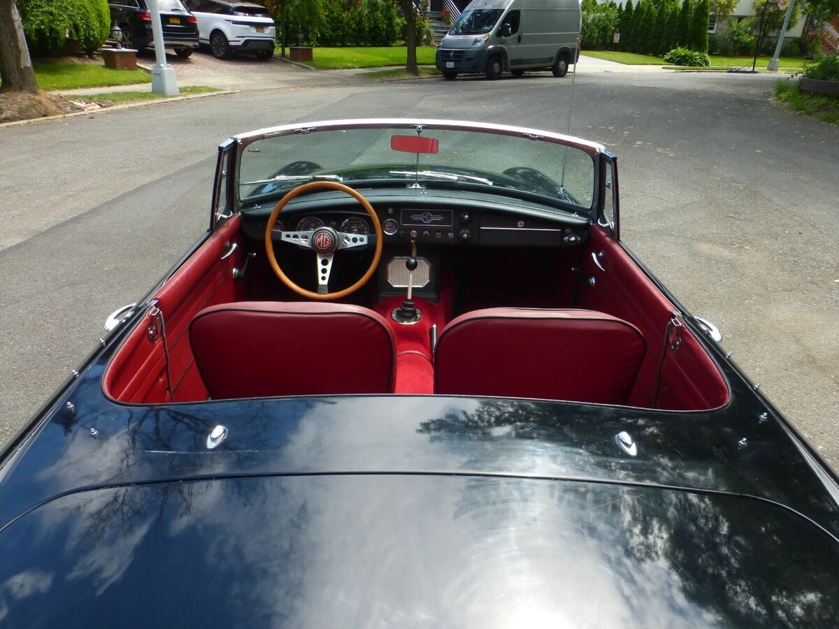 1967 MG MGB Older Restoration - photo 9