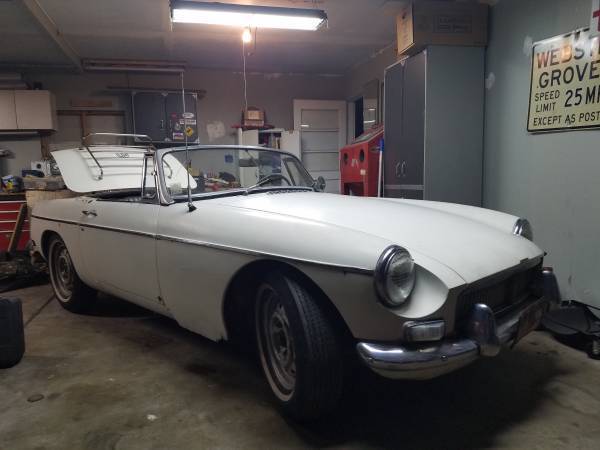 1967 MG MGB - photo 2