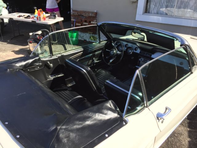 1967 Ford Mustang Convertible - photo 11