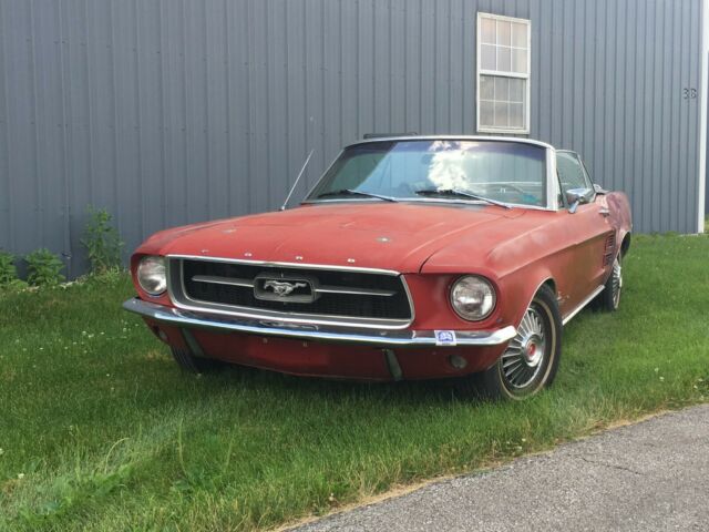 1967 Mustang Convertible, Factory A/C, Deluxe Interior, MSD Ignition, 302 V8 1967 Ford Mustang Convertible with Deluxe Interior