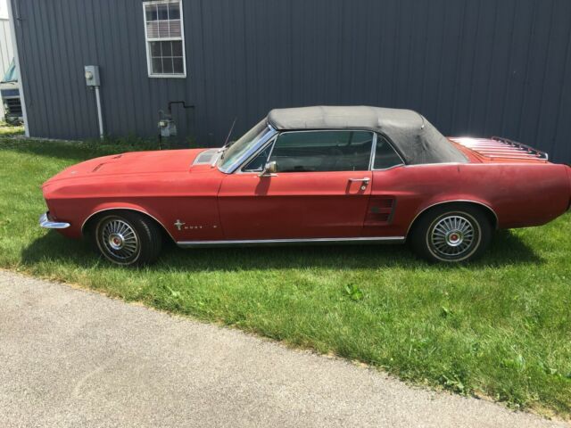 1967 Ford Mustang Convertible with Deluxe Interior - photo 4