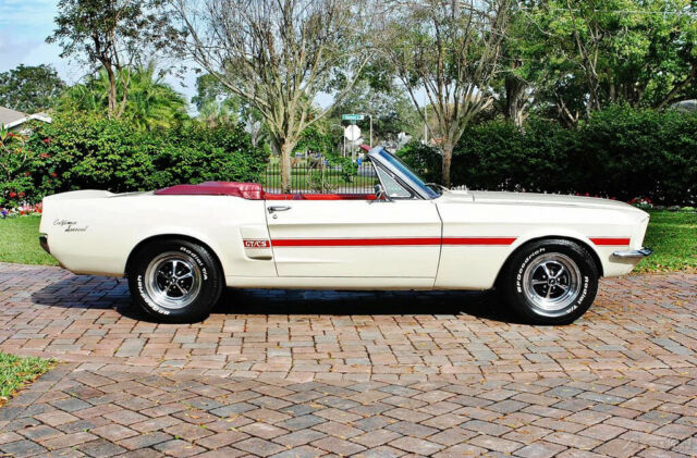 1967 Ford Mustang Convertible GT/CS Tribute Stunning example - photo 6