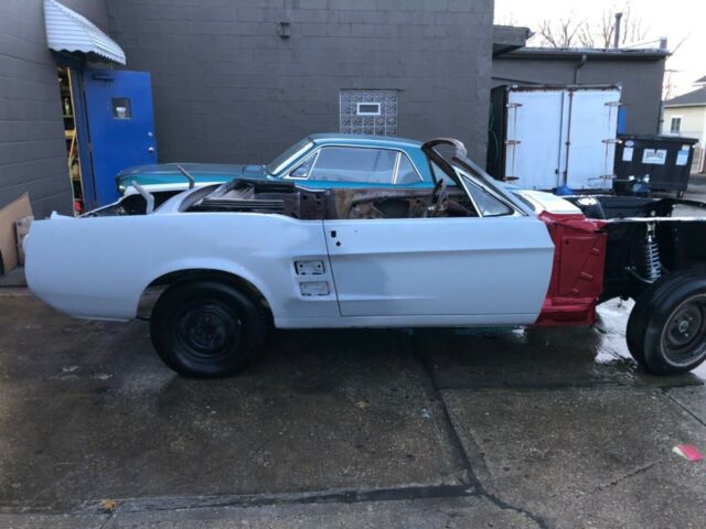 1967 Ford Mustang 1967 mustang convertible project rust free - photo 4