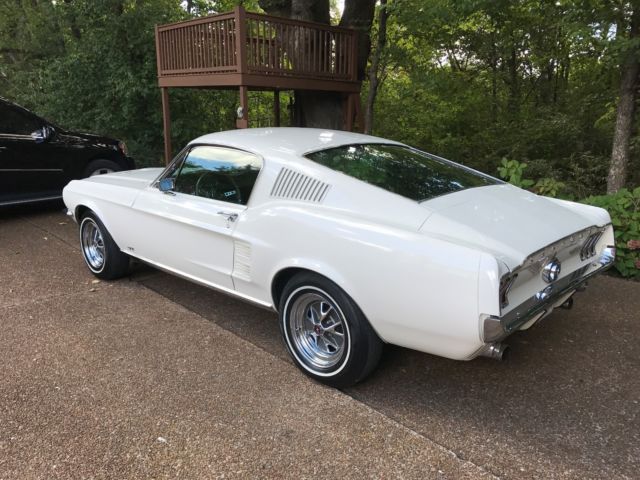 1967 Ford Mustang Fastback GT - photo 3
