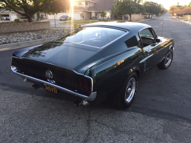 1967 Ford Mustang fastback GT - photo 3