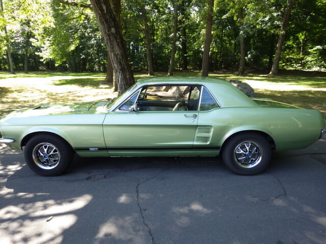 1967 Ford Mustang GT Deluxe Interior/Exterior - photo 2