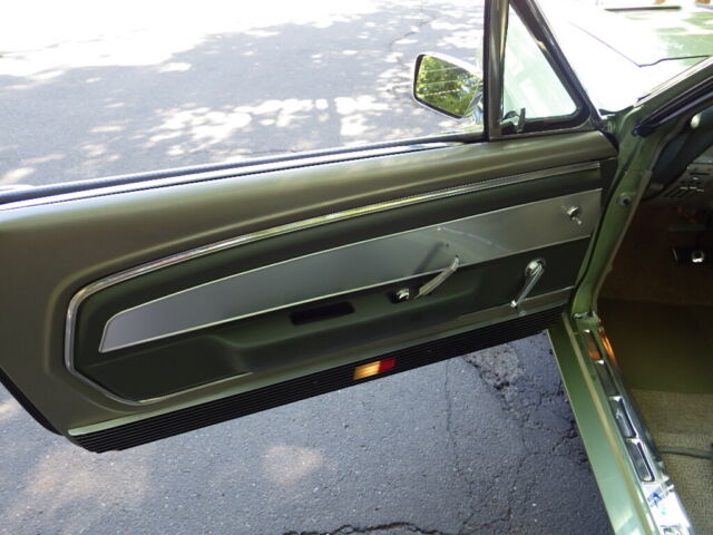 1967 Ford Mustang GT Deluxe Interior/Exterior - photo 3