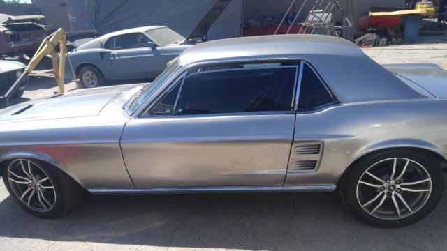 1967 Ford Mustang - photo 2
