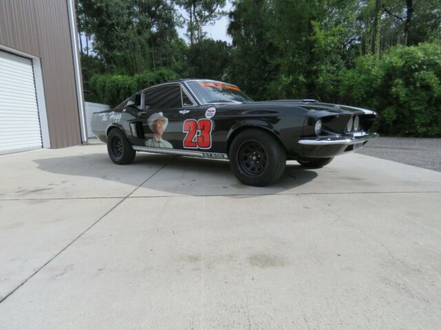 1967 Mustang Shelby Boss Hogg Car From the Dukes of Hazzard 2005 Warner's Movie 1967 Ford Mustang