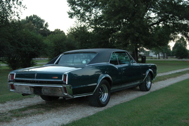 1967 olds 442 factory 4 speed,factory tahoe turquoise color,factory vinyl top 1967 Oldsmobile 442