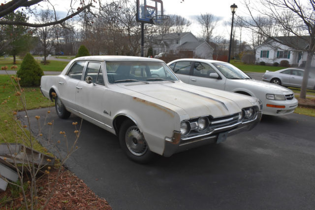 1967 Oldsmobile Cutlass - photo 2