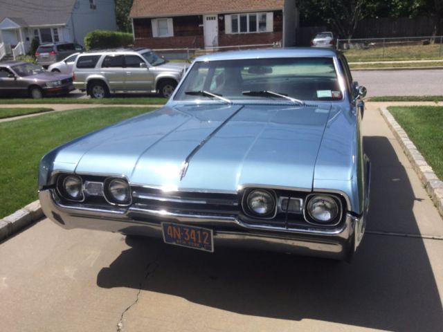 1967 Oldsmobile Cutlass - photo 2
