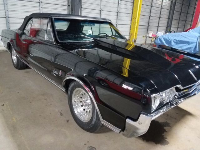 1967 Oldsmobile 442 Convertible package 1967 Oldsmobile Cutlass 442
