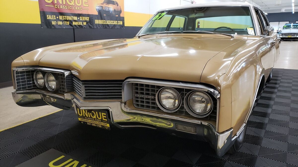 1967 Oldsmobile 98 4 Door Luxury Sedan - photo 10