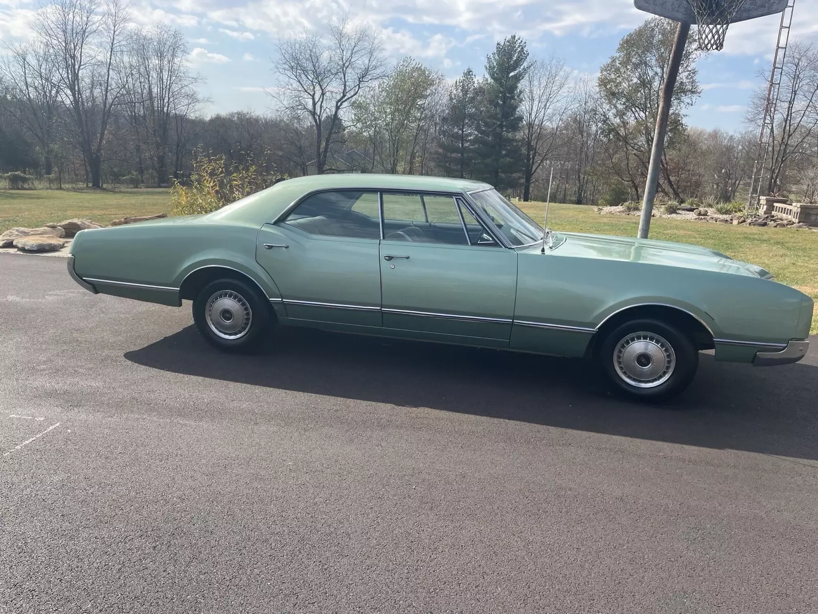 1967 Oldsmobile 88 Sedan Green green 1967 Oldsmobile 88 green
