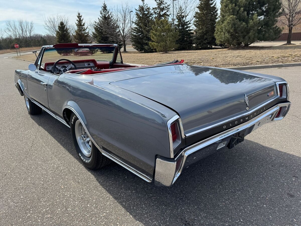 1967 Oldsmobile Cutlass 442 Convertible - photo 6
