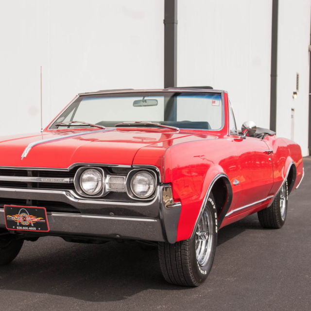 1967 Oldsmobile Cutlass Convertible, Highly desirable red and black combination 1967 Oldsmobile Cutlass