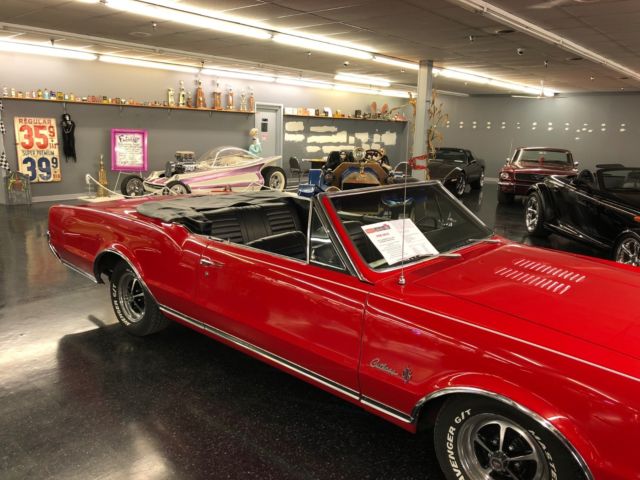 1967 Oldsmobile Cutlass Supreme - photo 2