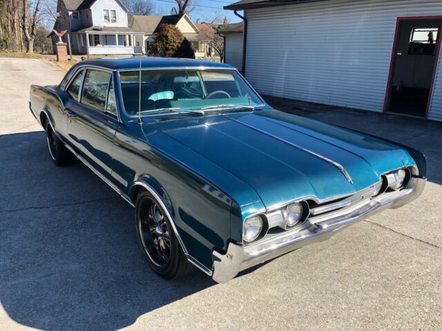 1967 Oldsmobile Cutlass Sport coupe