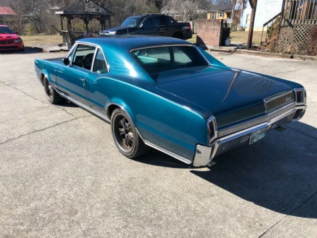1967 Oldsmobile Cutlass Sport coupe - photo 4
