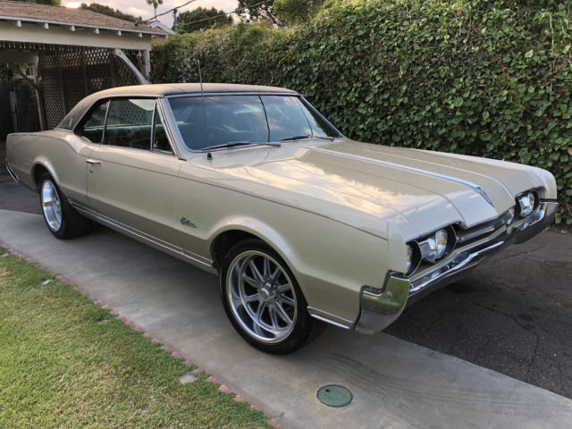1967 Oldsmobile Cutlass - photo 2