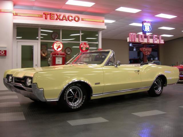 1967 Oldsmobile Cutlass Supreme 442 1967 Oldsmobile Cutlass 442