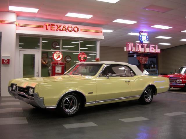 1967 Oldsmobile Cutlass 442 - photo 3