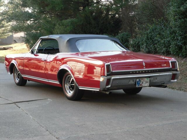 1967 Oldsmobile 442 - photo 2
