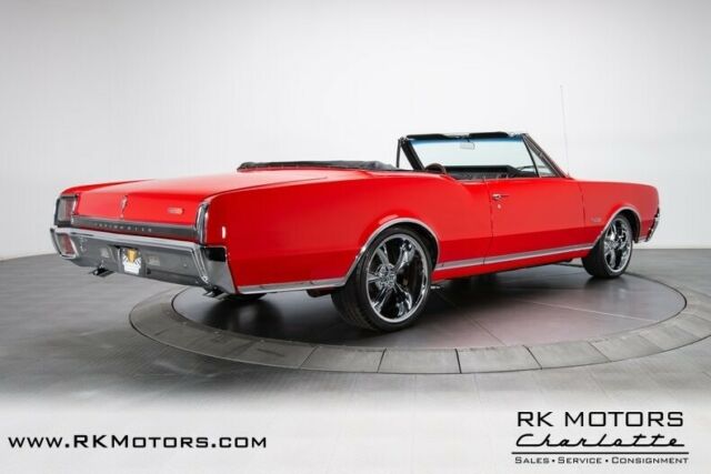 1967 Oldsmobile Cutlass Supreme 442 - photo 2