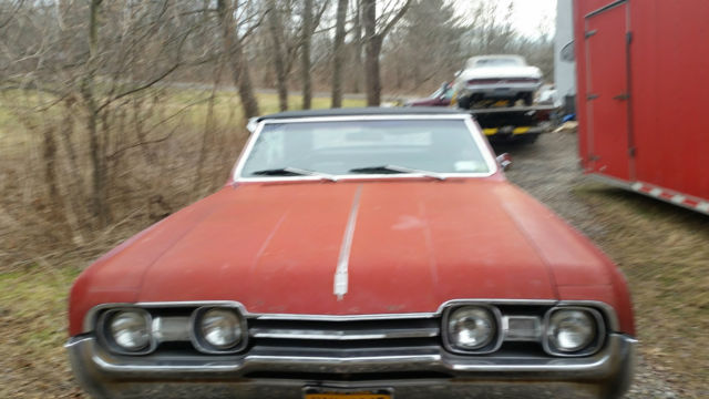 1967 Oldsmobile Cutlass Supreme, Convertible - photo 2