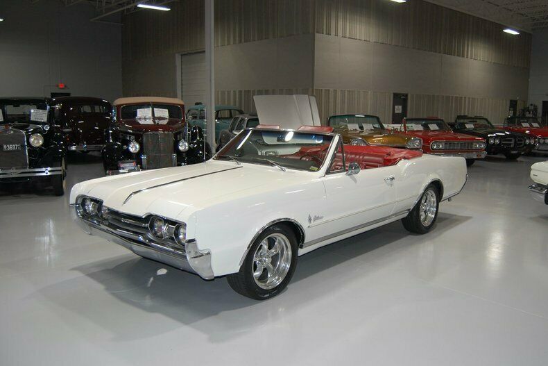 1967 Oldsmobile Cutlass Supreme Convertible