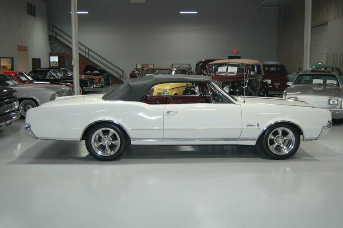 1967 Oldsmobile Cutlass Supreme Convertible - photo 12