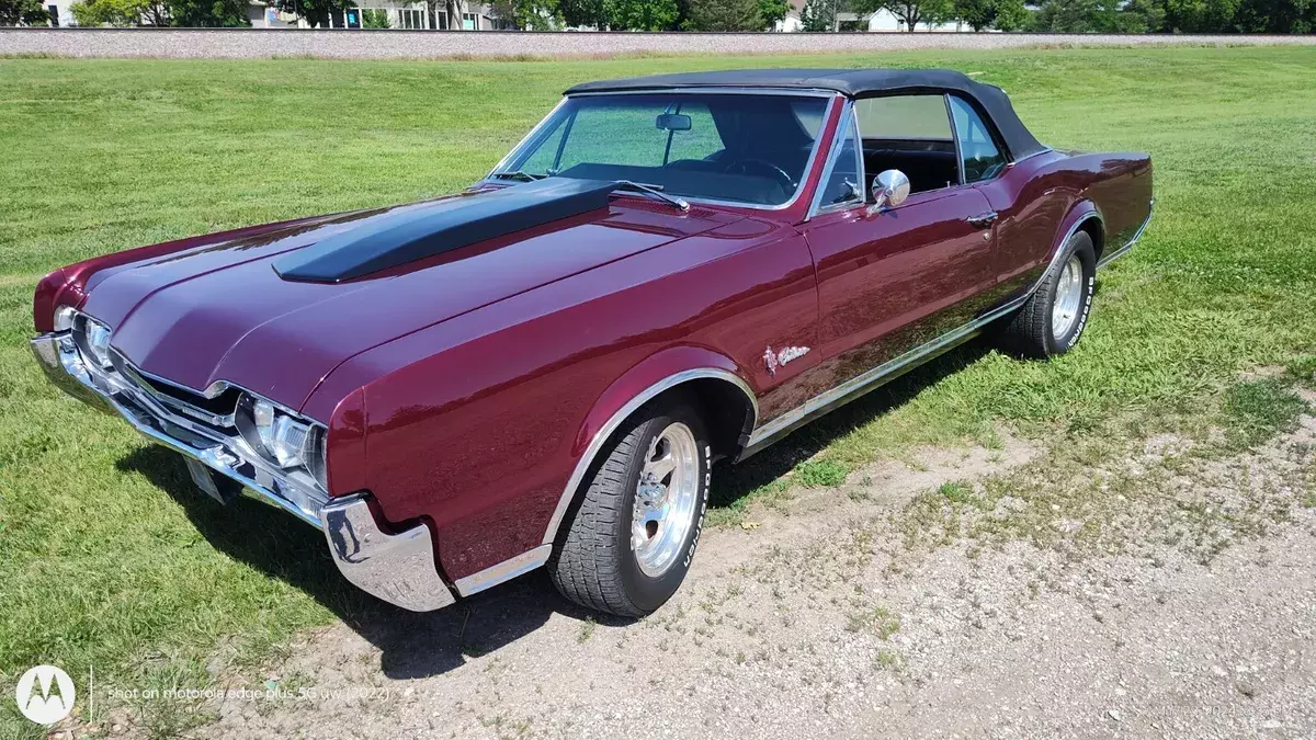 1967 Oldsmobile Cutlass Supreme Convertible / Nicest one you'll see / 455ho auto 1967 Oldsmobile Cutlass