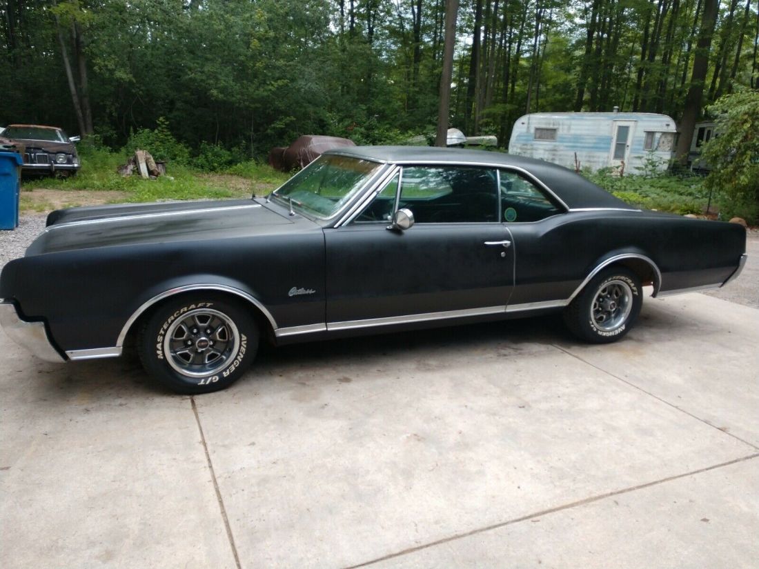 1967 Oldsmobile Cutlass Supreme Holiday Coupe Blue RWD Automatic 1967 Oldsmobile Cutlass Supreme Holiday Coupe